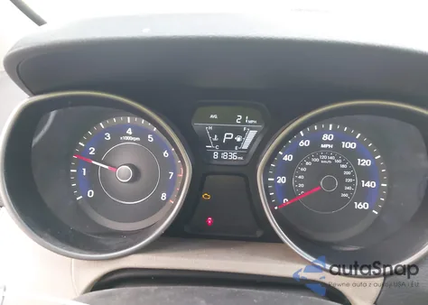 2015 Hyundai Elantra Se z USA, uszkodzony, nr VIN 5NPDH4AE4FH590128